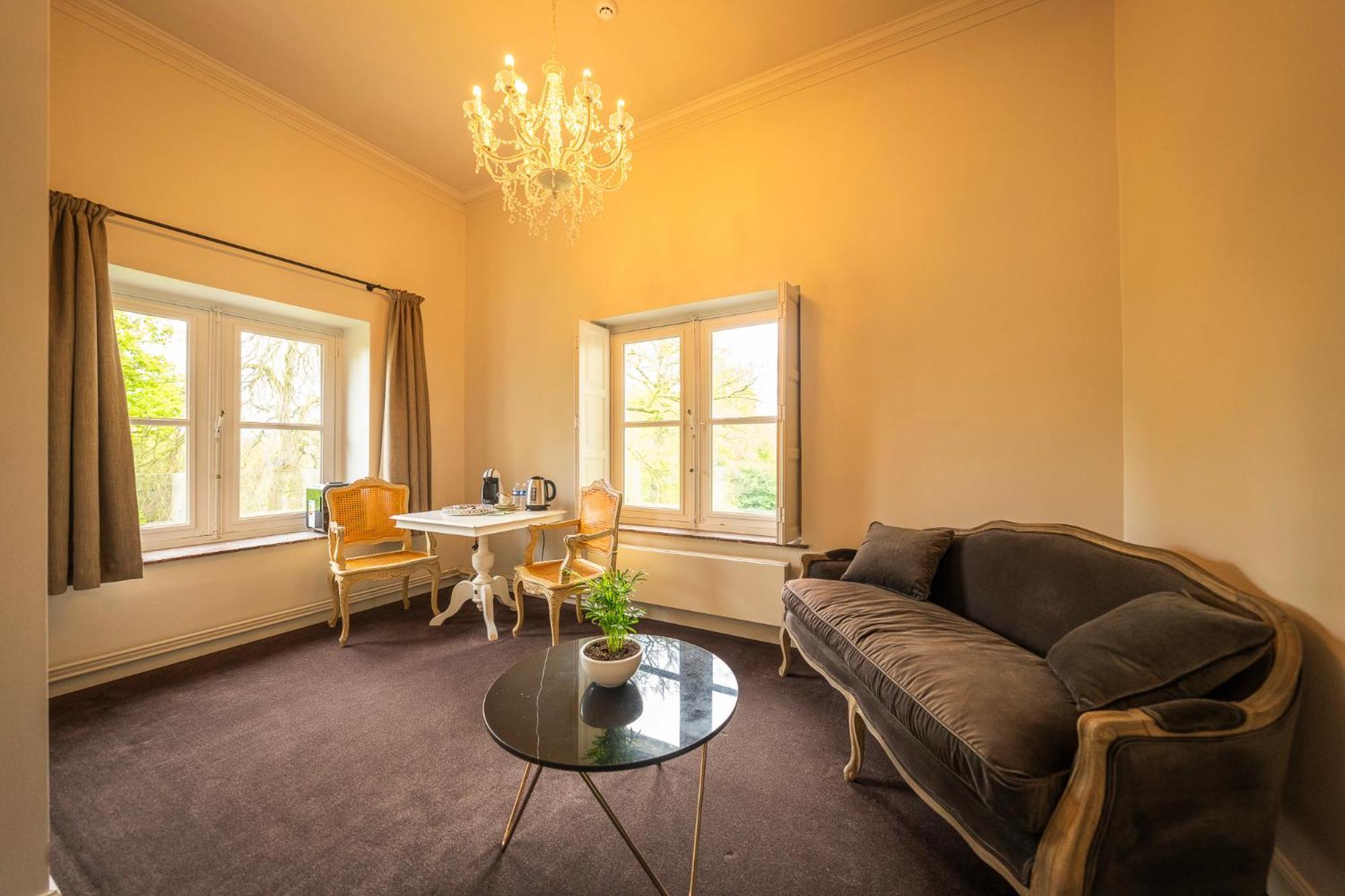 Leyselebeke Castle Bed & Breakfast บรูจส์ ภายนอก รูปภาพ
